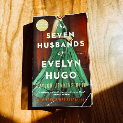 the seven husbands of evelyn hugo ❥